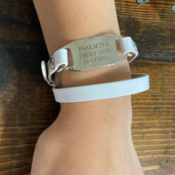 Origami Owl Jewelry - NWOT “Truly God is Good” Bracelet (Psalm 73:1)